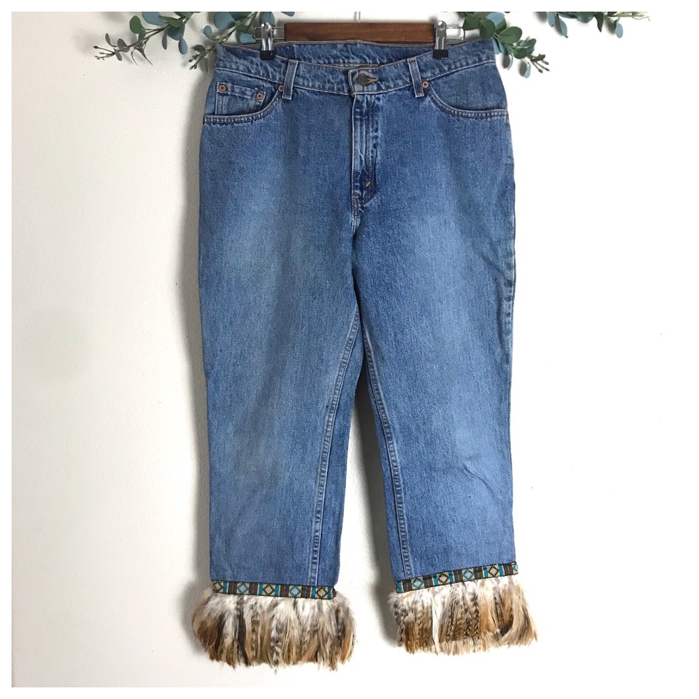 EUC Vintage Levi's 517 Red Tab Bootcut Feather Hem
